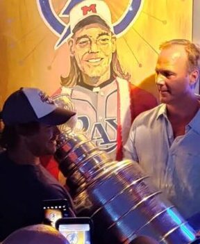 Coach makes rounds on AMI with Stanley Cup - Anna Maria Islander