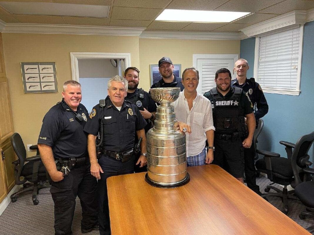 Coach makes rounds on AMI with Stanley Cup - Anna Maria Islander