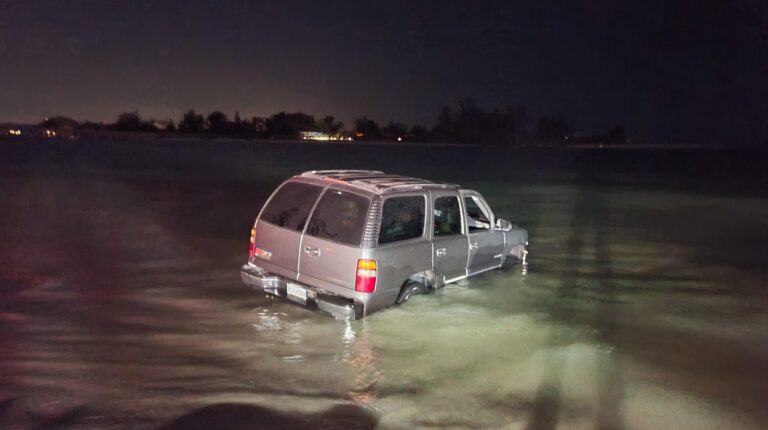 Police searching for driver after 100 mph beach pursuit