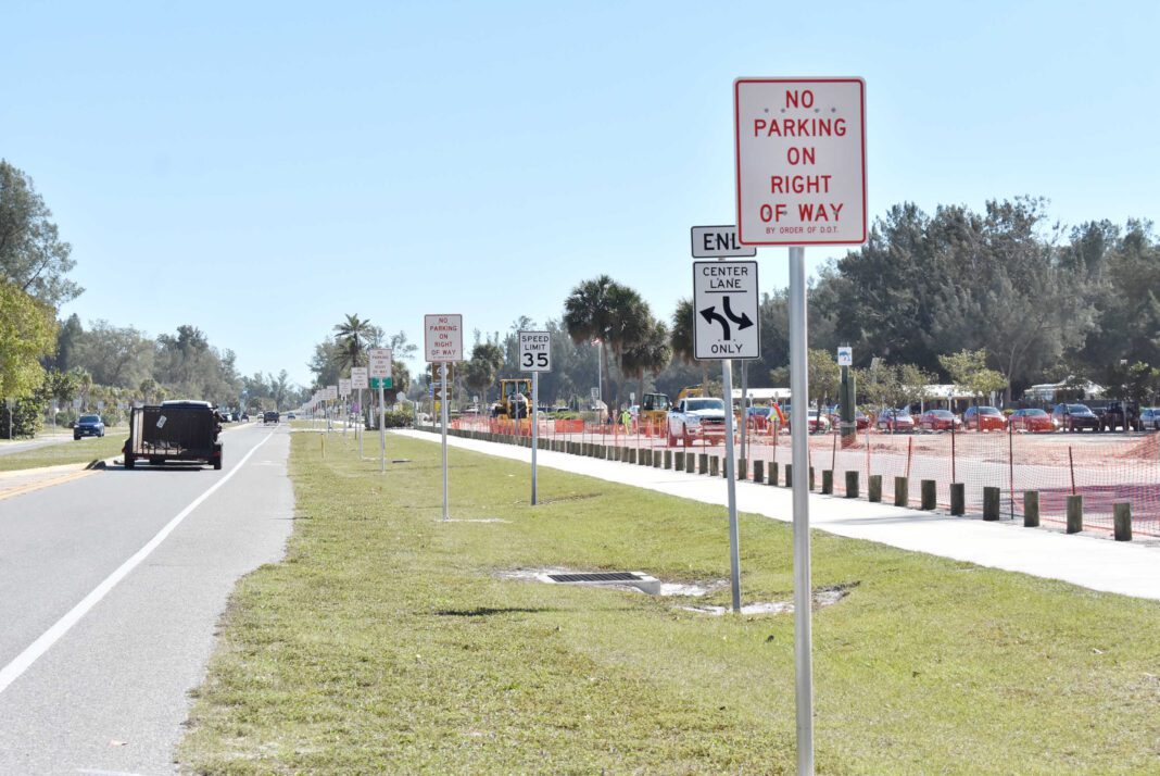 FDOT installs ‘no parking’ signs along Gulf Drive