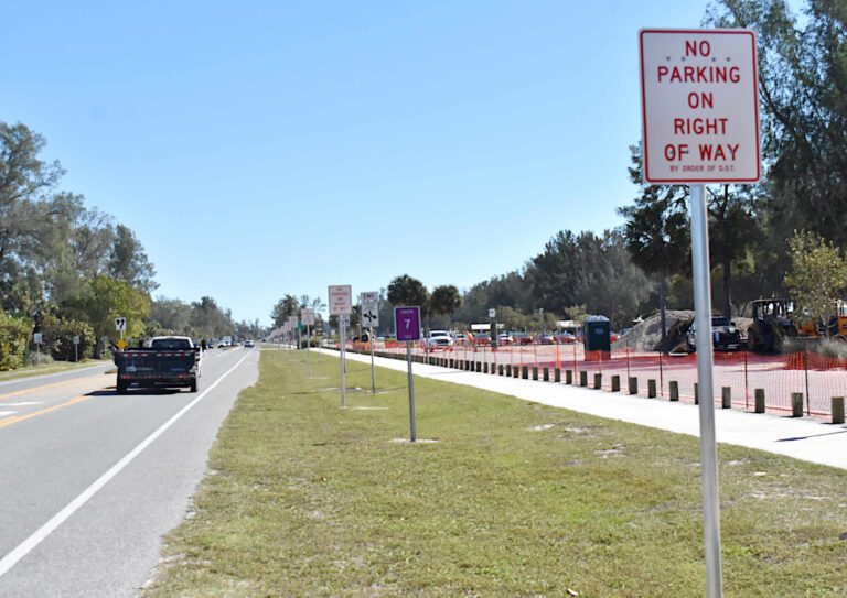 Coquina Beach ‘no parking’ signs discussed