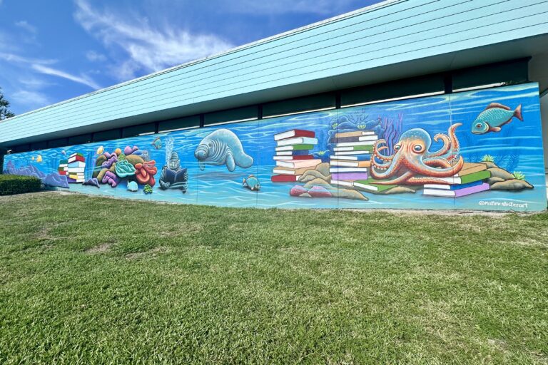 New mural adorns Island Branch Library