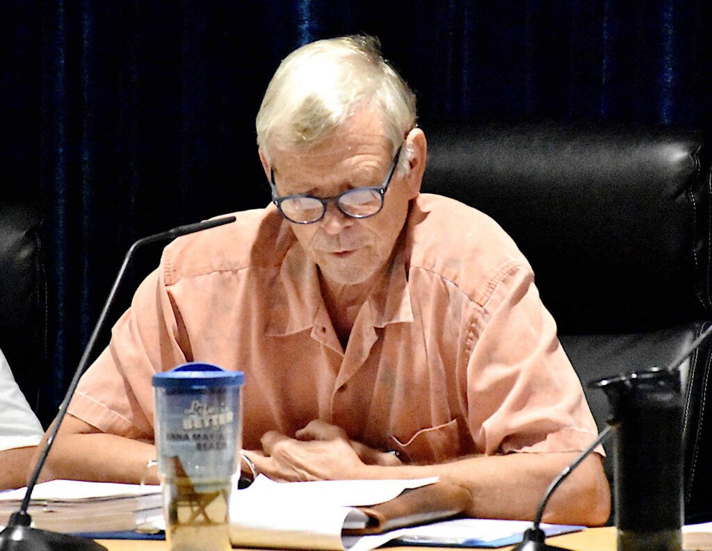 Holmes Beach Commission weighs in on consolidation