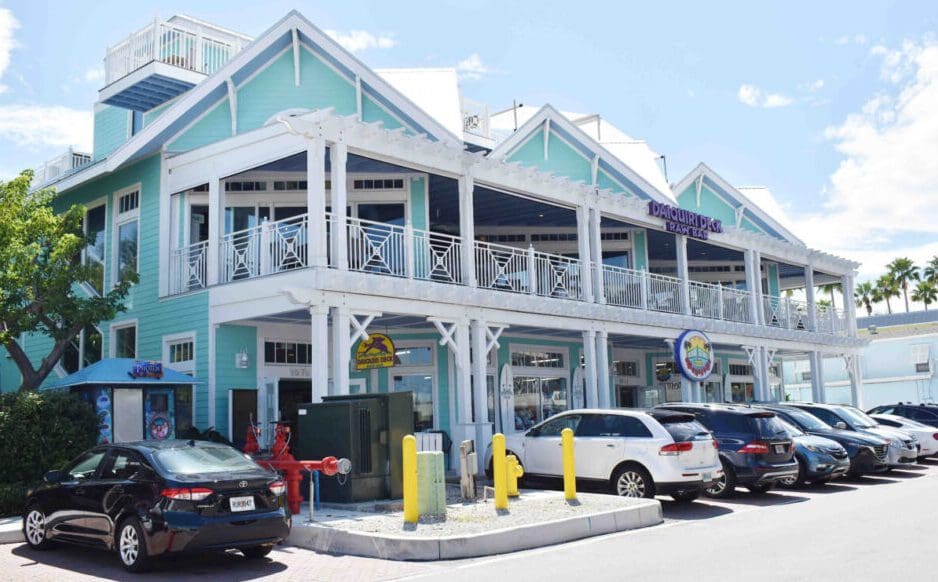 Daiquiri Deck manager pleads not guilty to grand theft AMI Sun