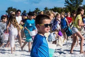 Egg hunt brings hundreds to Anna Maria