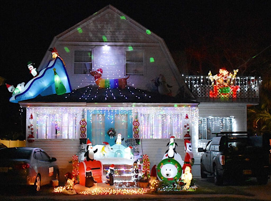 Bright Holiday Lights contest winners announced AMI Sun