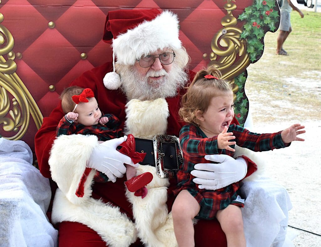 Santa stops in Anna Maria
