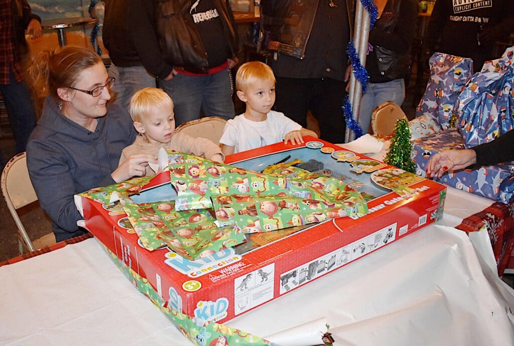 Renegades motorcycle club delivers Christmas joy