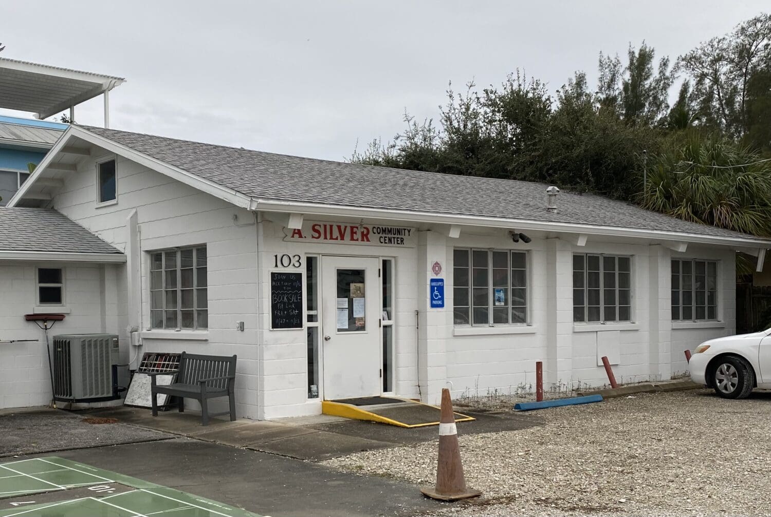 Annie Silver elects 2023 officers