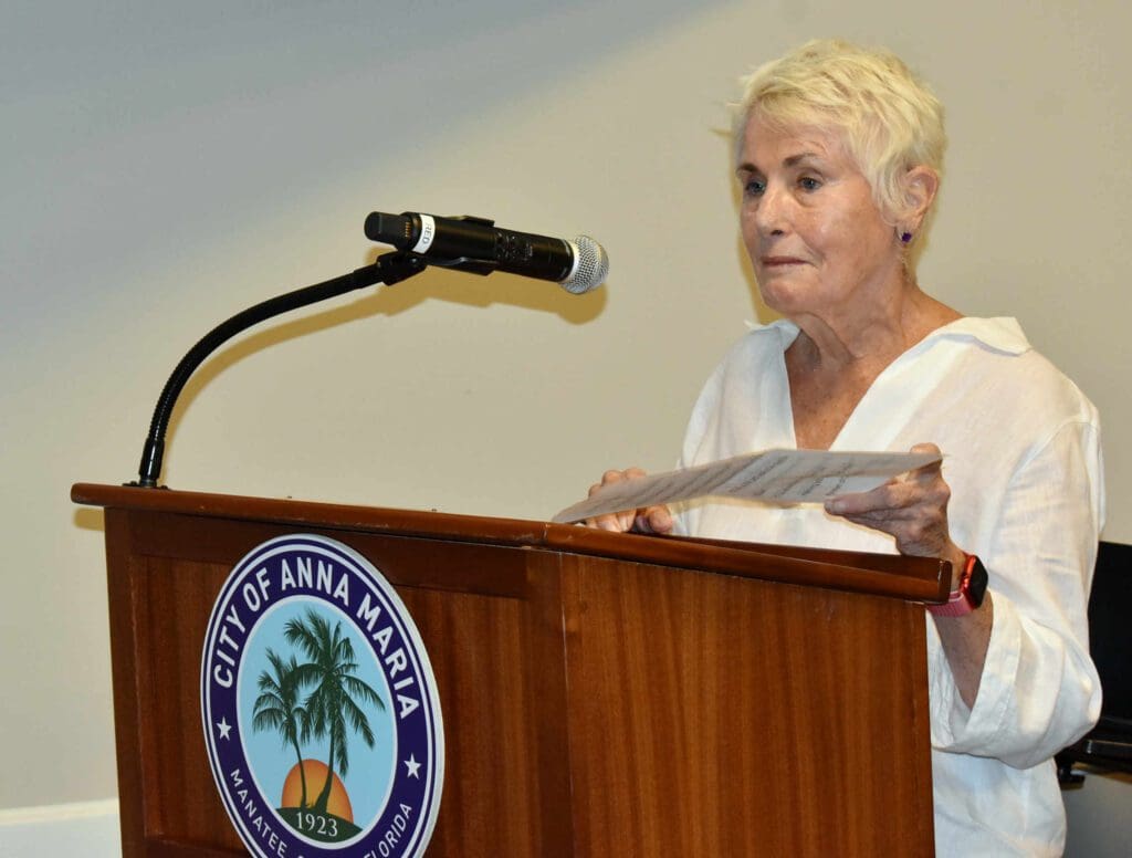 Commission discusses dogs at City Pier Park