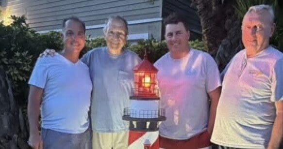 Holmes Beach man pleads for the return of stolen lighthouse