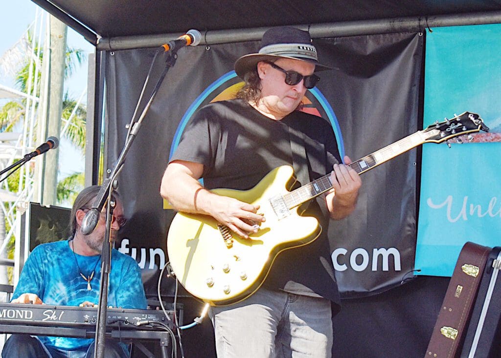 Stone Crab Festival draws crowd to Cortez