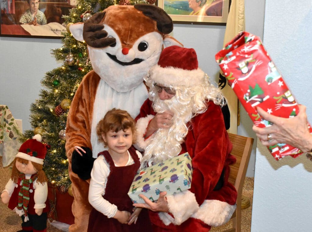 Moose Lodge hosts Christmas party