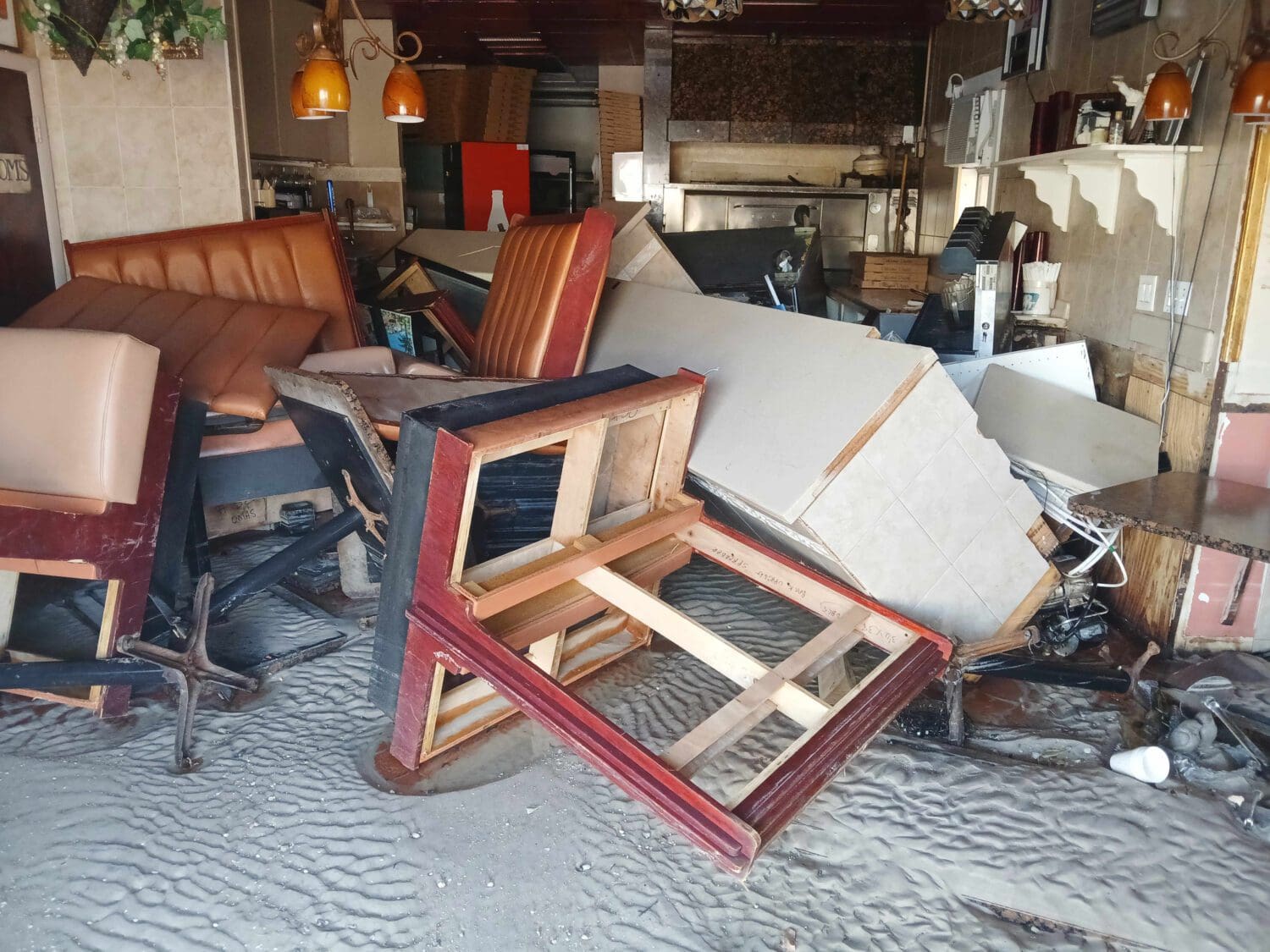 Hurricane recovery underway on Anna Maria Island