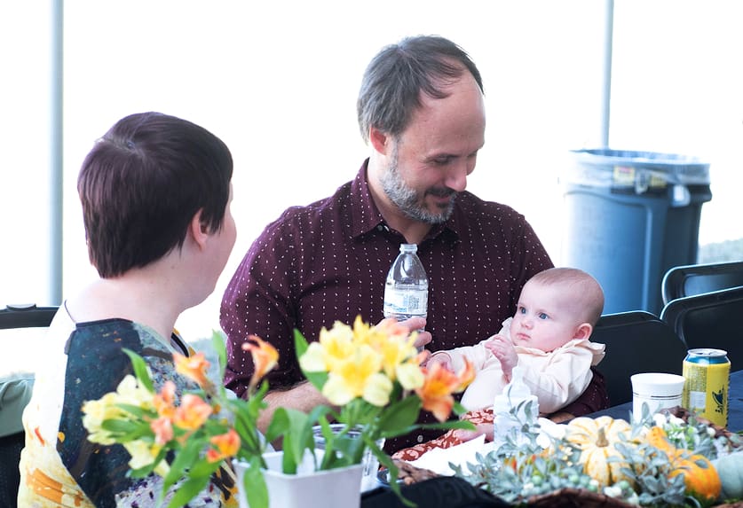 Island community gives thanks together