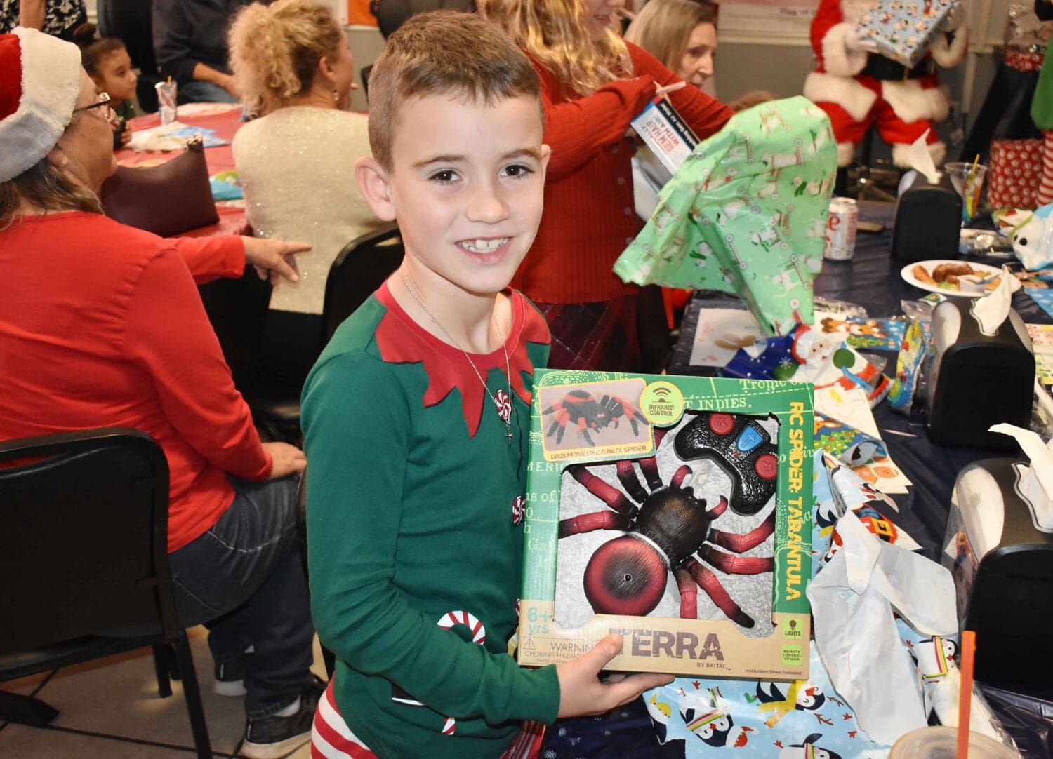 Moose lodges host Christmas party for kids